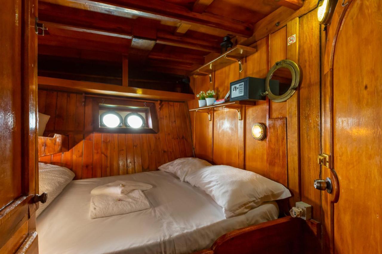 Отель Venezia Boat & Breakfast Caicco Freedom Экстерьер фото