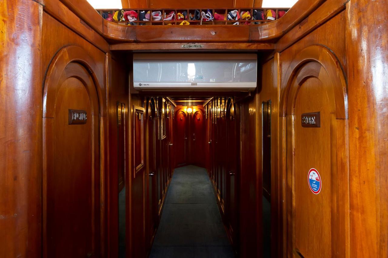 Отель Venezia Boat & Breakfast Caicco Freedom Экстерьер фото